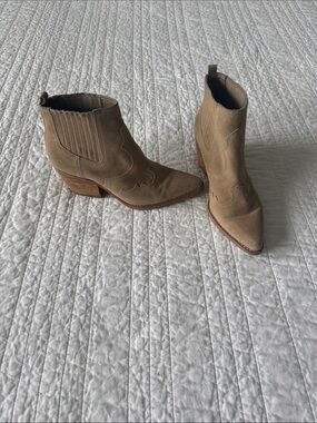 Sam Edelman Tan Suede Western Chelsea Ankle Boots